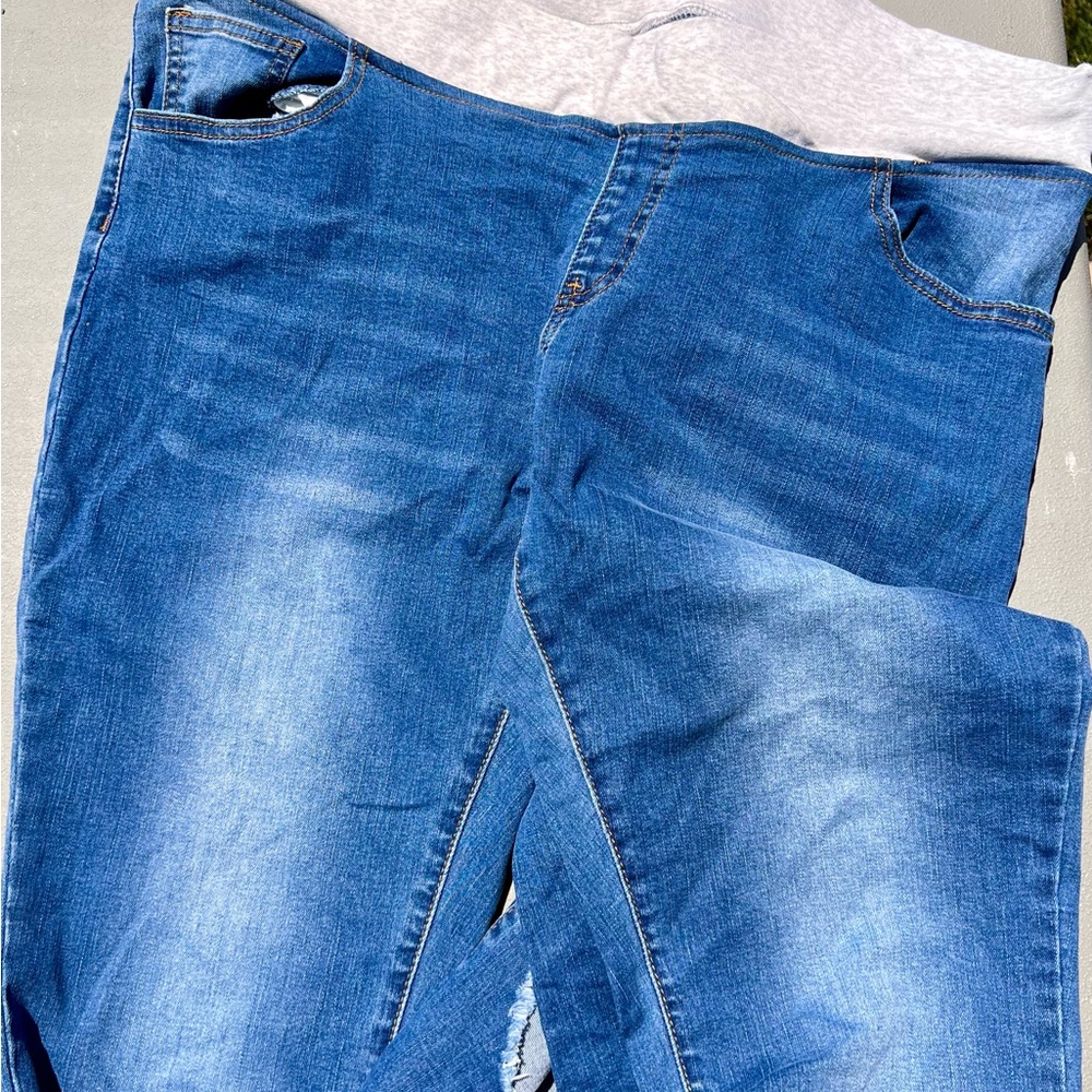 Under belly maternity jeans